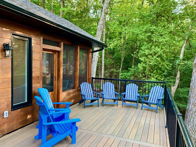 Luxury Drag Lake Cottage | With Hot Tub - Haliburton, Canada