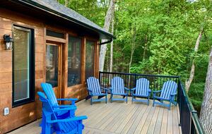Luxury Drag Lake Cottage | With Hot Tub - Haliburton, Canada