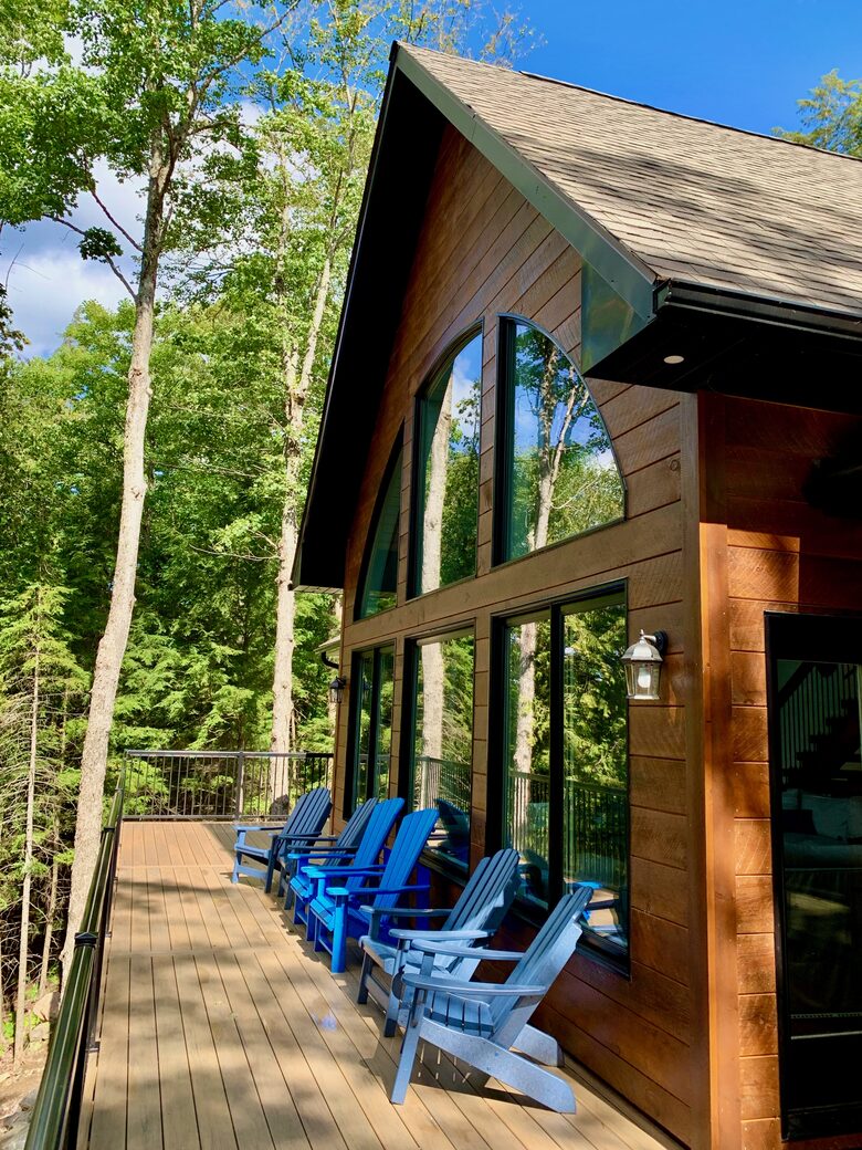 Luxury Drag Lake Cottage | With Hot Tub - Haliburton, Canada