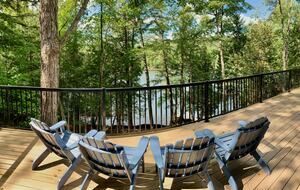 Luxury Drag Lake Cottage | With Hot Tub - Haliburton, Canada