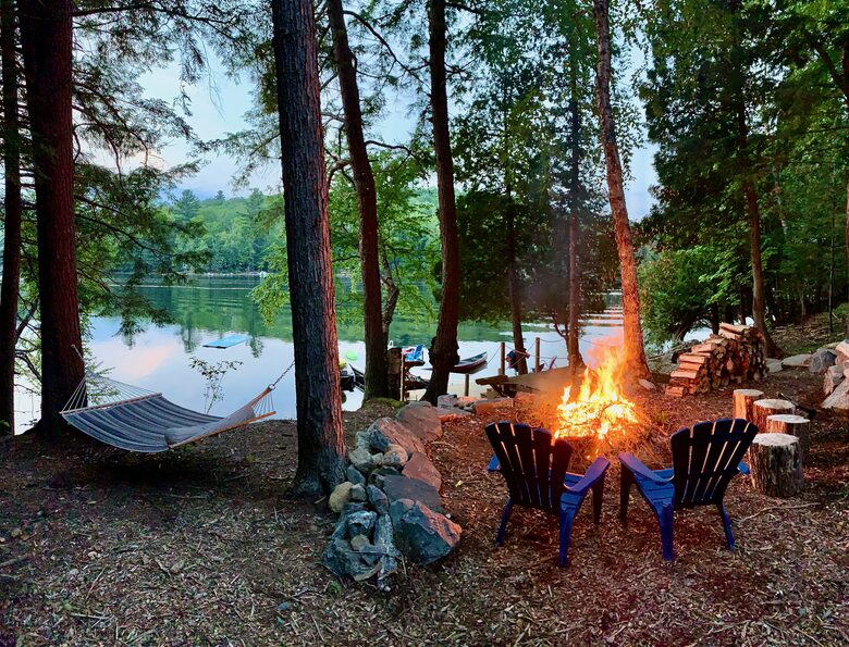 Luxury Drag Lake Cottage | With Hot Tub - Haliburton, Canada