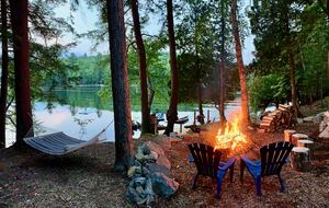 Luxury Drag Lake Cottage | With Hot Tub - Haliburton, Canada