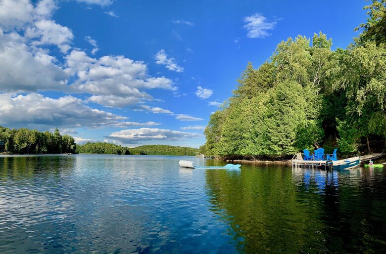 Luxury Drag Lake Cottage | With Hot Tub - Haliburton, Canada