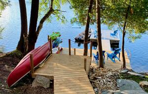 Luxury Drag Lake Cottage | With Hot Tub - Haliburton, Canada