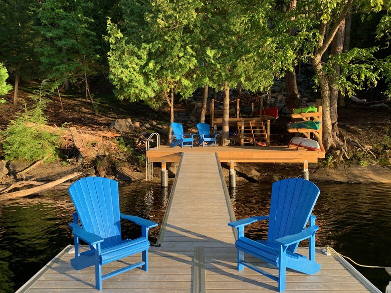 Luxury Drag Lake Cottage | With Hot Tub - Haliburton, Canada