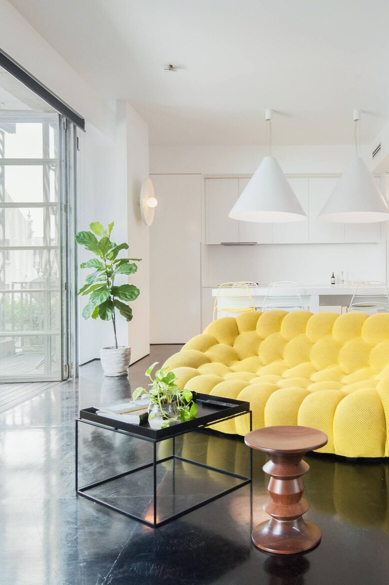 Stunning Sydney Potts Point Pad in Iconic 'Yellow House' - Sydney, Australia