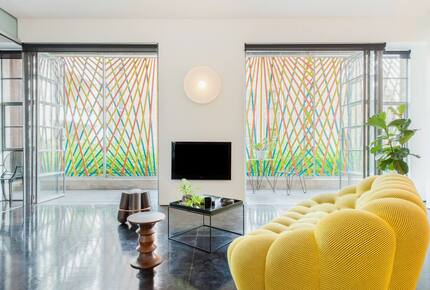 Stunning Sydney Potts Point Pad in Iconic 'Yellow House' - Sydney, Australia