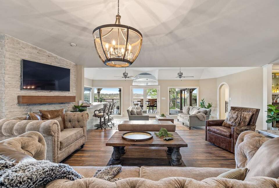 Lake Travis Vista - Lakeway, Texas