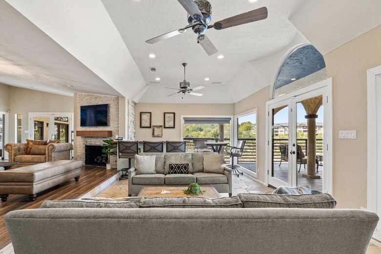 Lake Travis Vista - Lakeway, Texas