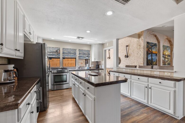 Lake Travis Vista - Lakeway, Texas