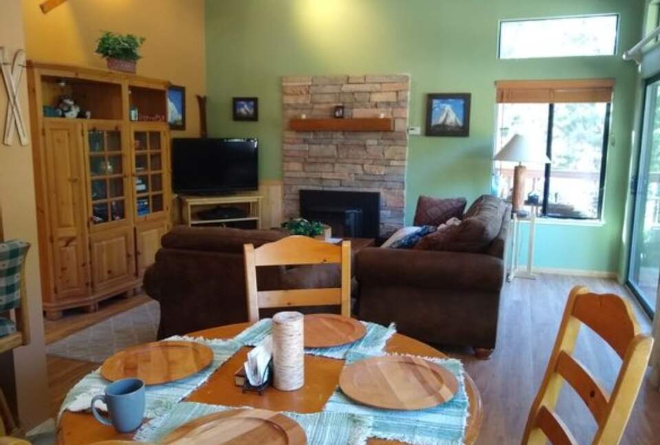 Mammoth Lakes Ski Condo - Mammoth Lakes, California