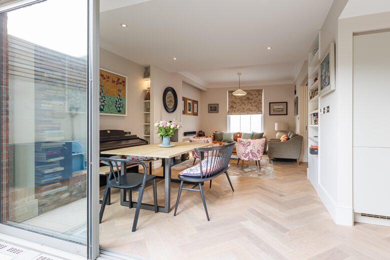 Holland Park Terraced House - London, United Kingdom