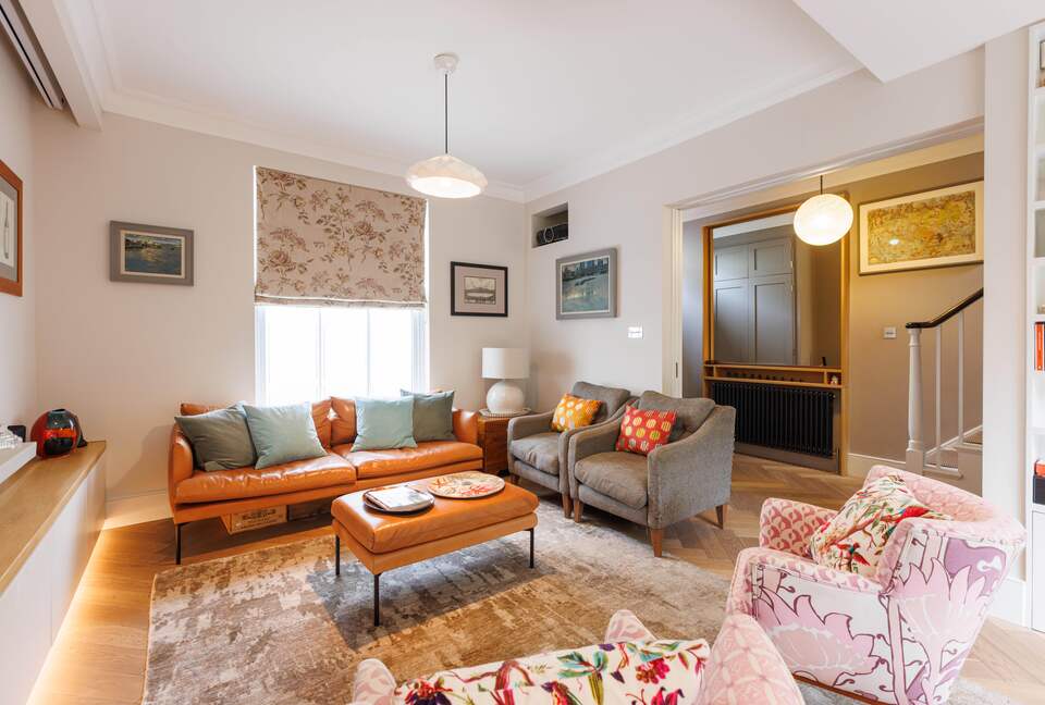 Holland Park Terraced House - London, United Kingdom