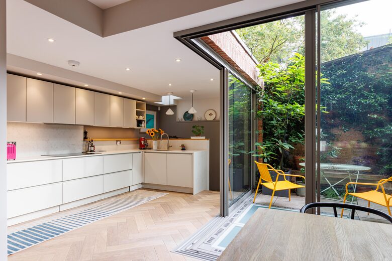 Holland Park Terraced House - London, United Kingdom