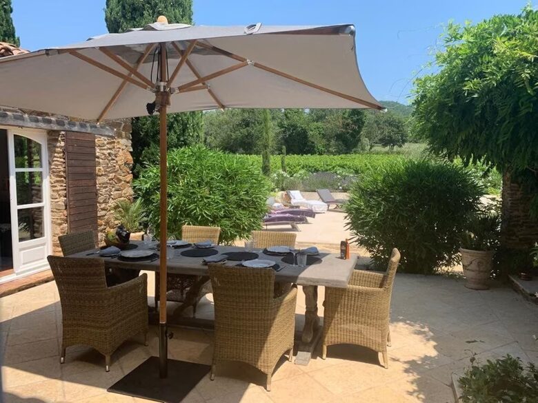Provencal Stone House set in Vineyards - La Garde-Freinet, France
