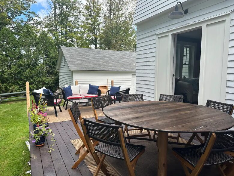 Sitting Pretty on the Dorset Green - Dorset, Vermont