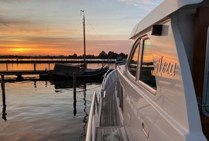 Motor Yacht "Azza" - Amsterdam, Netherlands