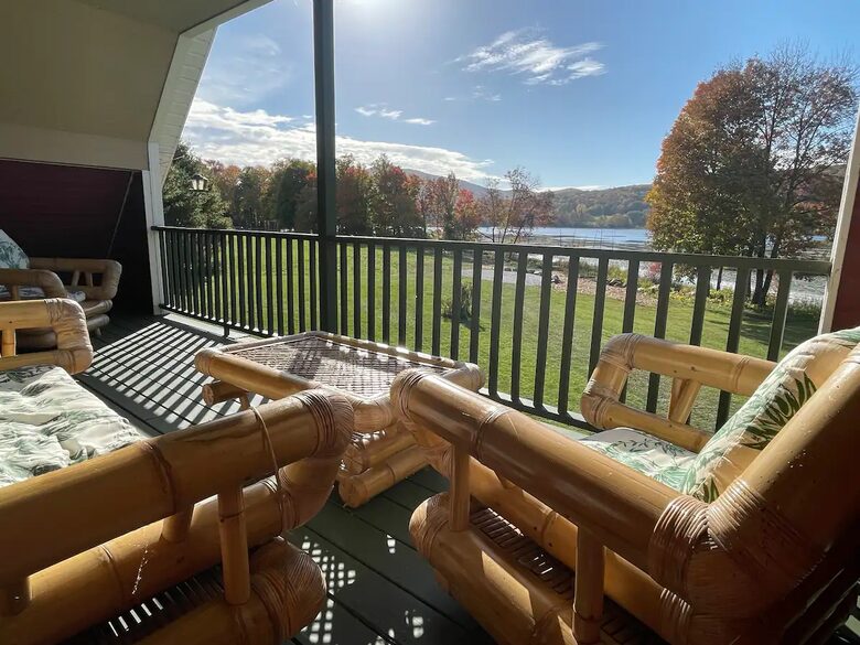 Stunning Lakeside Retreat in Green Mountains | With Hot Tub - Danby, Vermont