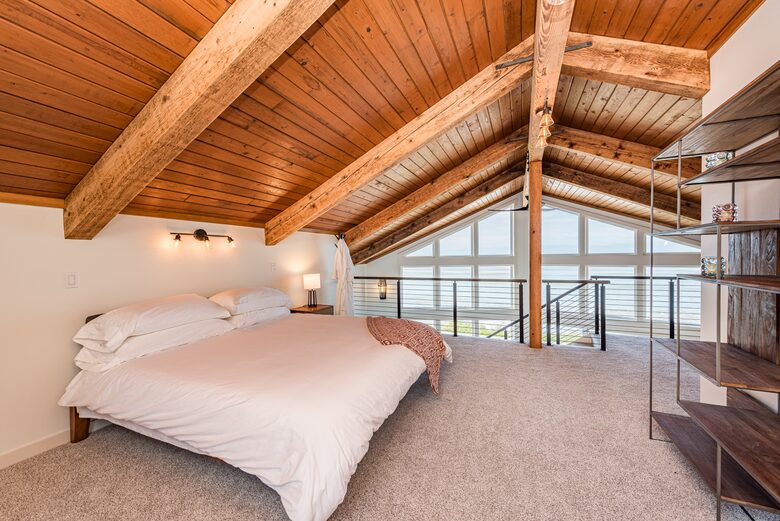Strait Surf House - Port Angeles, Washington