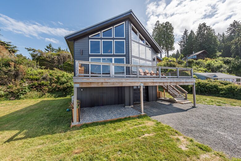 Strait Surf House - Port Angeles, Washington