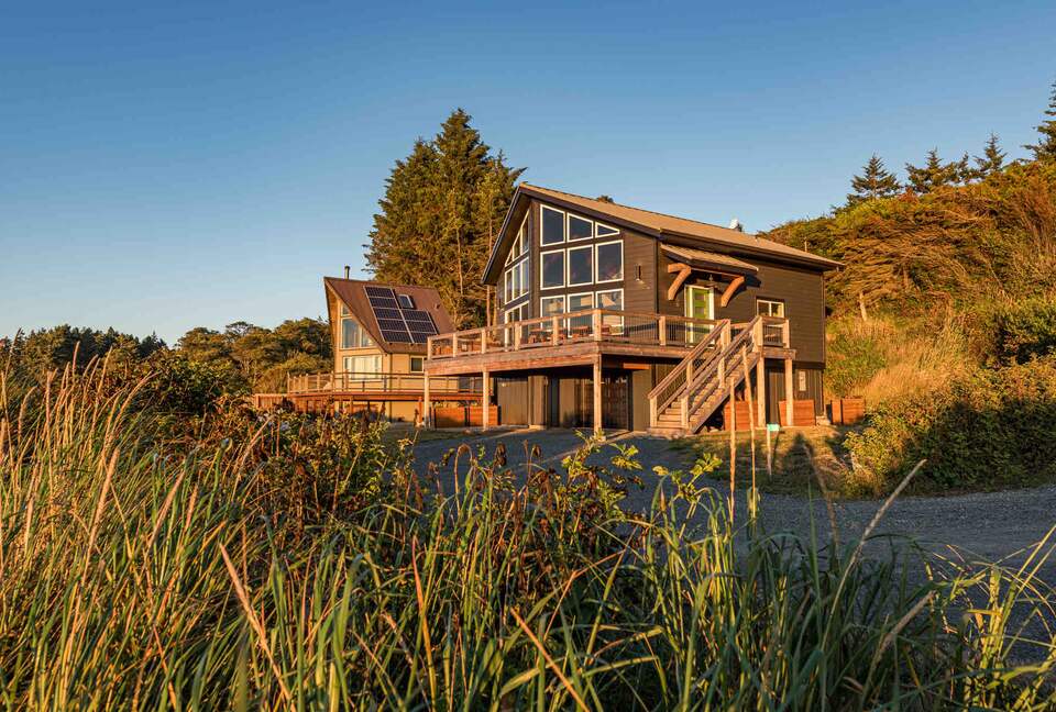 Strait Surf House - Port Angeles, Washington