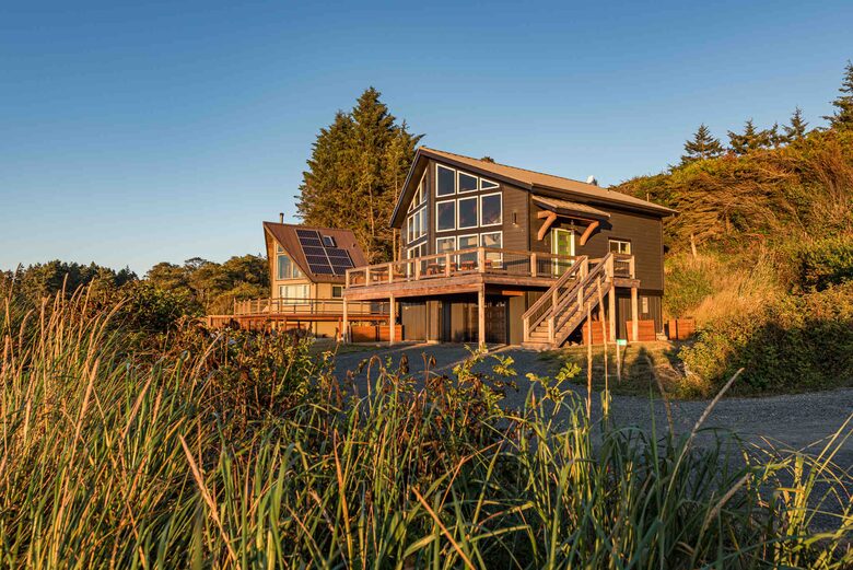 Strait Surf House - Port Angeles, Washington