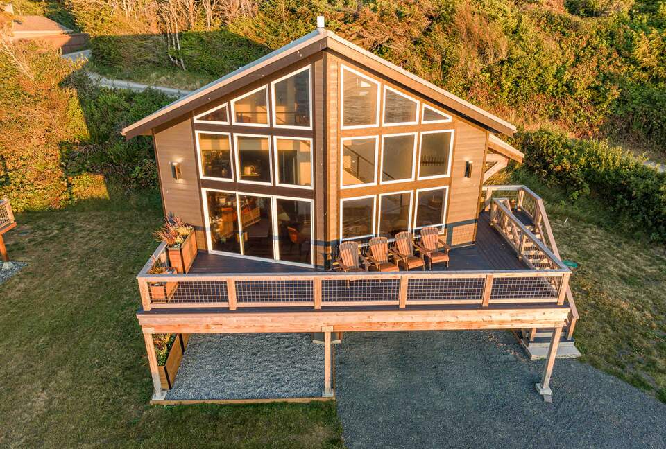 Strait Surf House - Port Angeles, Washington