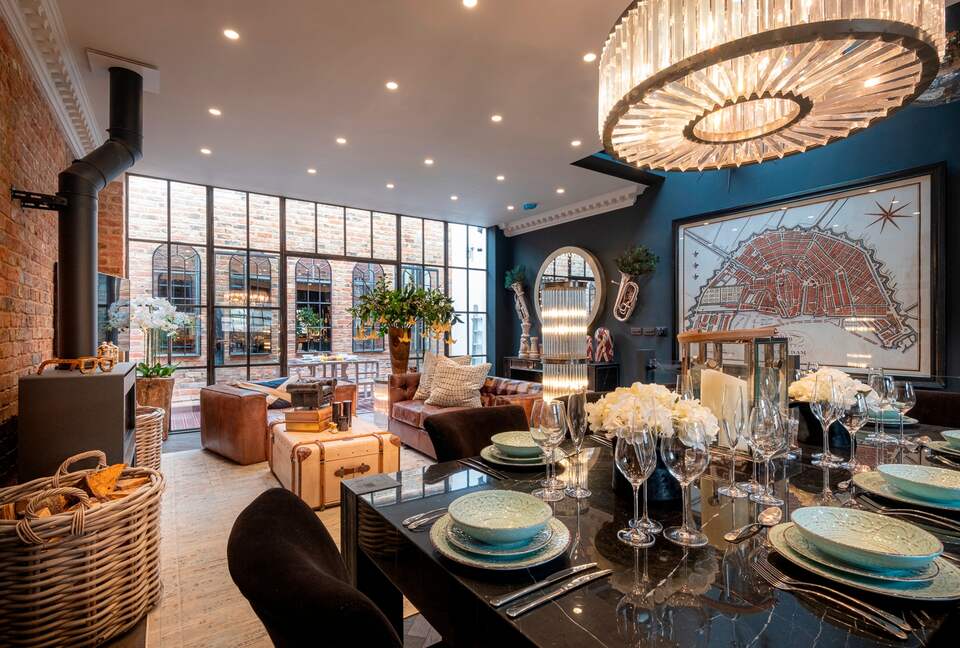 Milton House - Cheltenham, United Kingdom