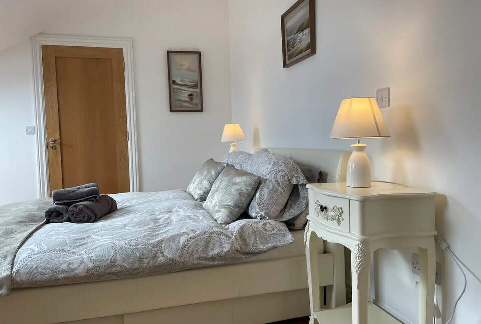 Luxury Waterfront Apartment - Co Roscommon, Ireland