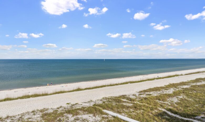 Backwater Bliss | Beach Sanctuary with Golf Cart, Bikes, Beach in 2 min - Port Saint Joe, Florida