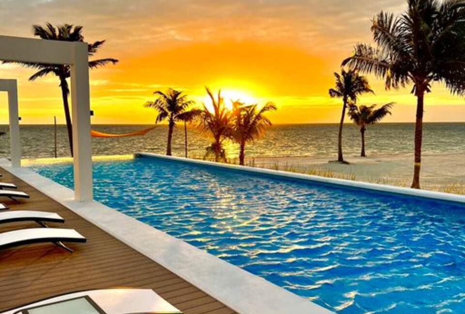 Caye Caulker Ocean Front Condo at Blu Zen Resort - Caye Caulker, Belize