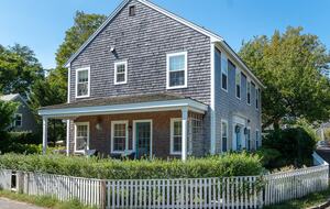 Exquisite Six-Bedroom Retreat in Nantucket Historic Downtown - Nantucket, Massachusetts