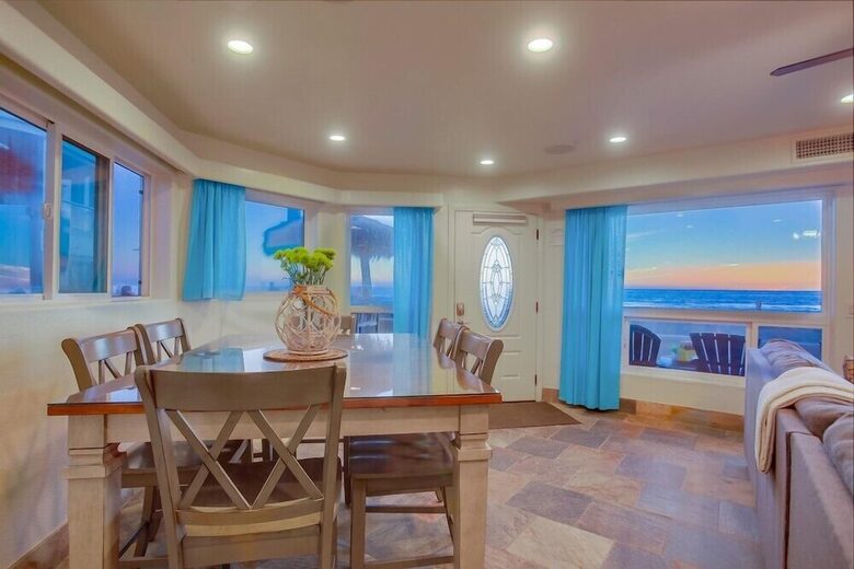 Aloha 1 | Mission Beach Oceanfront - San Diego, California
