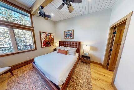 Modern Vail Condo - Slopeside and Loaded with Amenities - Vail, Colorado