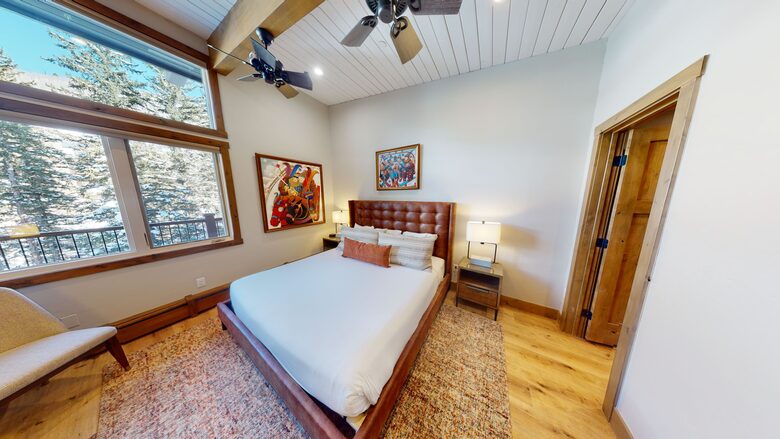 Modern Vail Condo - Slopeside and Loaded with Amenities - Vail, Colorado