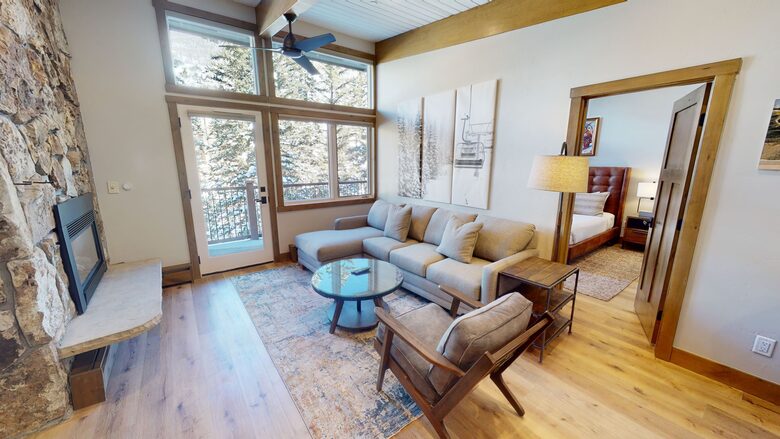 Modern Vail Condo - Slopeside and Loaded with Amenities - Vail, Colorado