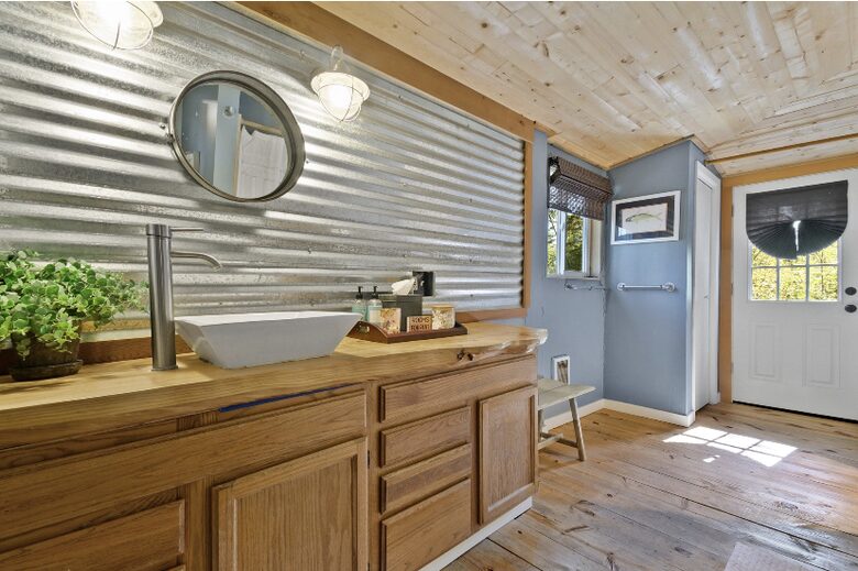 Serene Cabin in the Woods with Creek - Mosier, Oregon