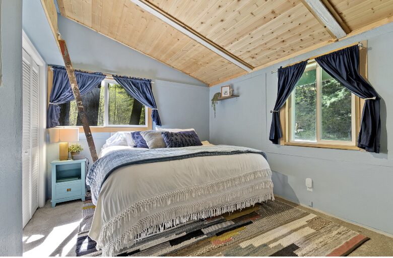 Serene Cabin in the Woods with Creek - Mosier, Oregon