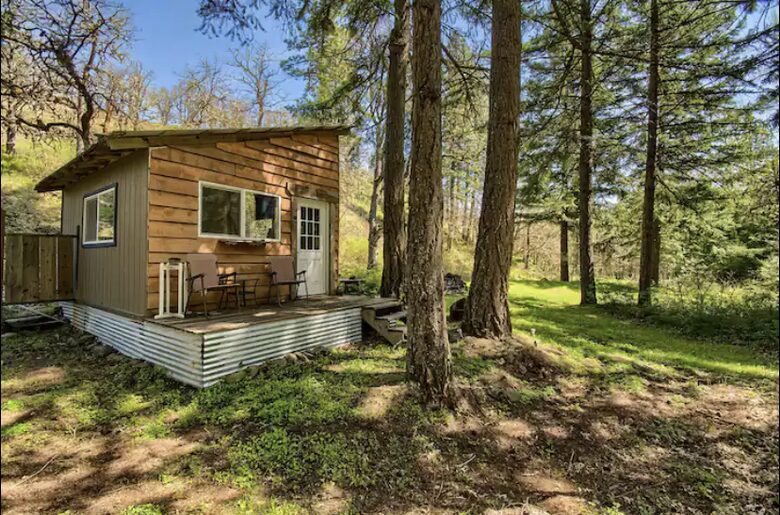 Serene Cabin in the Woods with Creek - Mosier, Oregon