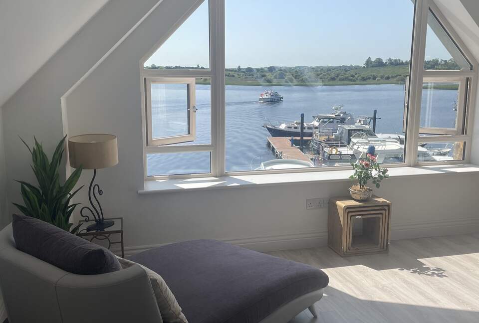 Luxury Waterfront Apartment - Co Roscommon, Ireland