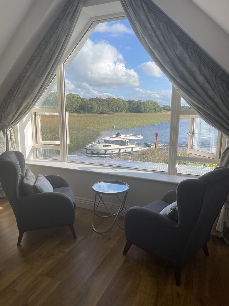 Luxury Waterfront Apartment - Co Roscommon, Ireland