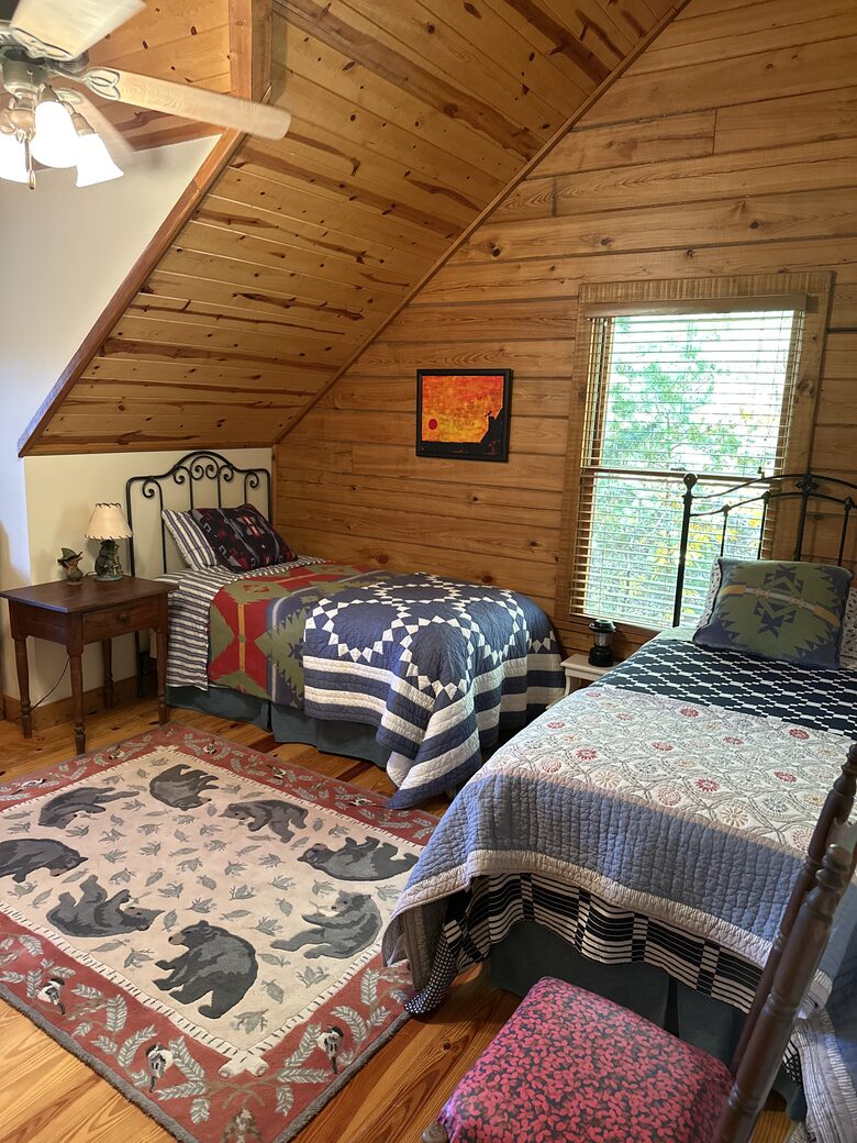 Custom Built Log Cabin on Pristine Lake Santeetlah - Robbinsville, North Carolina