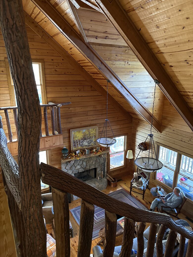 Custom Built Log Cabin on Pristine Lake Santeetlah - Robbinsville, North Carolina