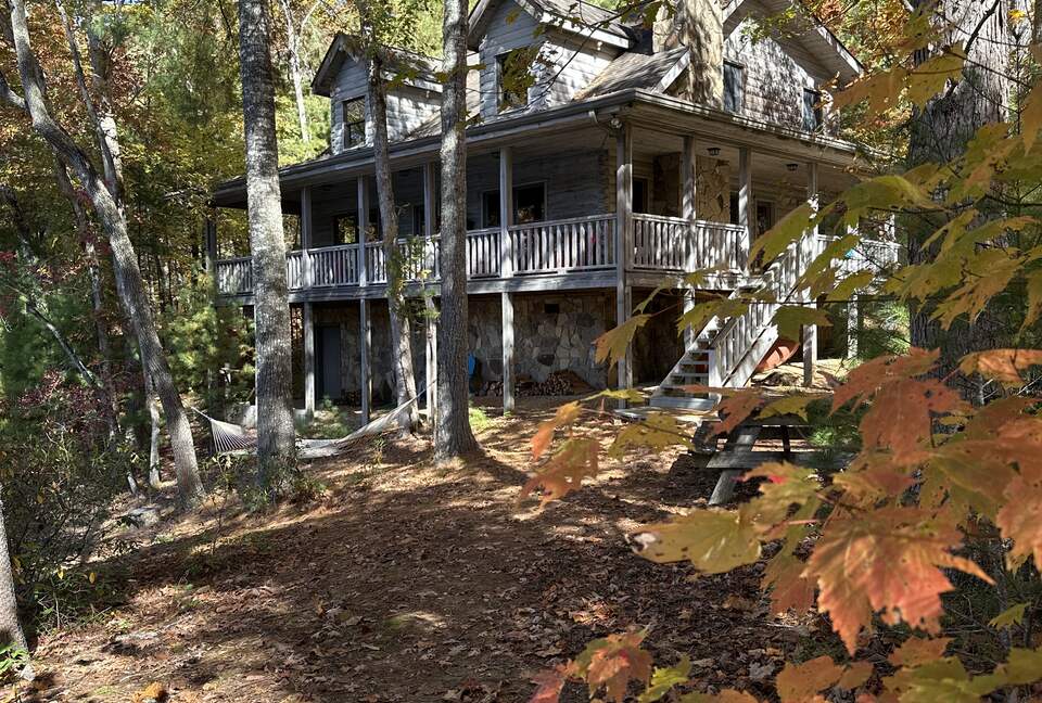 Custom Built Log Cabin on Pristine Lake Santeetlah - Robbinsville, North Carolina