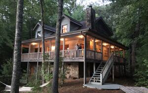 Custom Built Log Cabin on Pristine Lake Santeetlah - Robbinsville, North Carolina