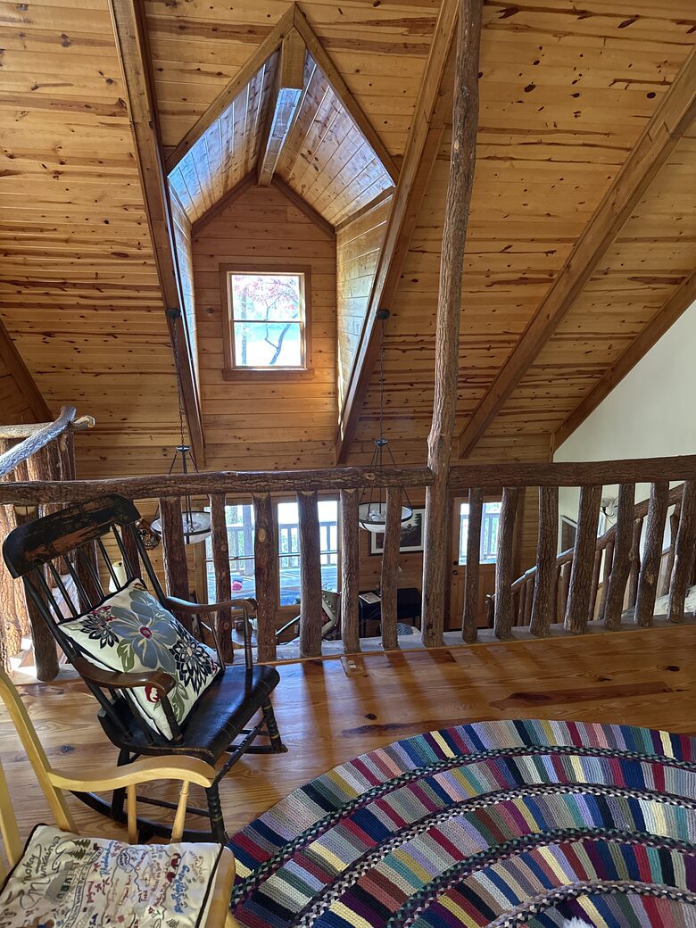 Custom Built Log Cabin on Pristine Lake Santeetlah - Robbinsville, North Carolina