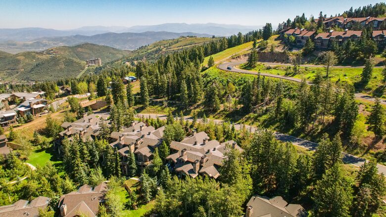 Luxury Deer Valley (mid-mountain) Ski-In/Ski-Out - Park City, Utah
