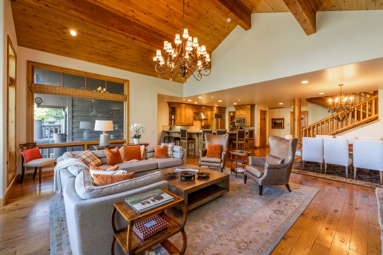 Luxury Deer Valley (mid-mountain) Ski-In/Ski-Out - Park City, Utah