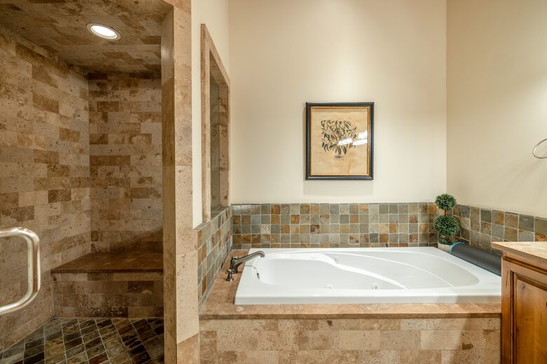 Luxury Deer Valley (mid-mountain) Ski-In/Ski-Out - Park City, Utah