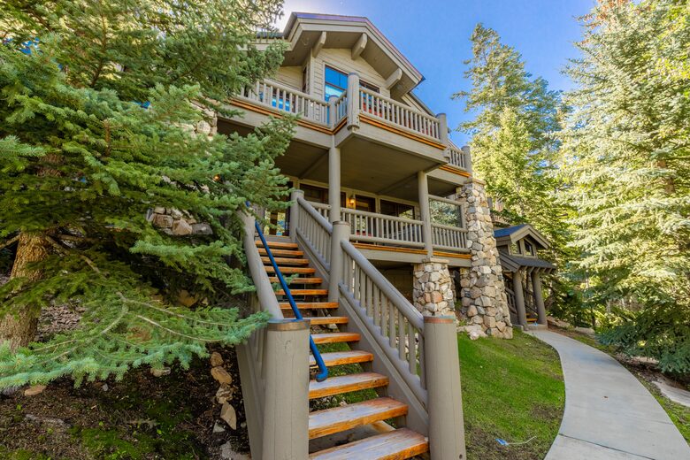 Luxury Deer Valley (mid-mountain) Ski-In/Ski-Out - Park City, Utah